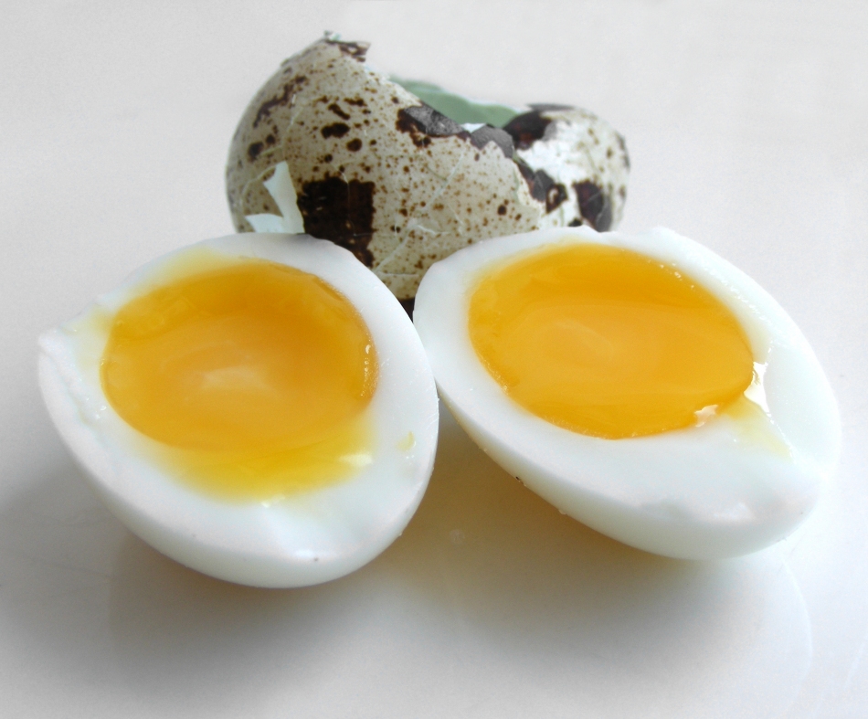 Egg Yolk Benefits And Side Effects