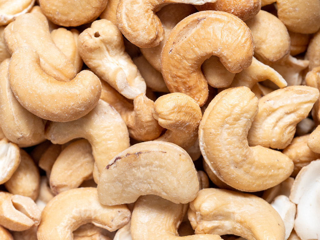 Minor Side Effects of Cashews