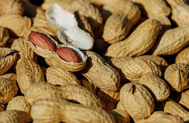 - Benefits of consuming boiled peanuts